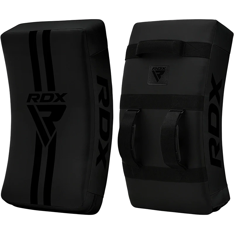 Scudo anti-calcio curvo RDX T1 con manici in nylon