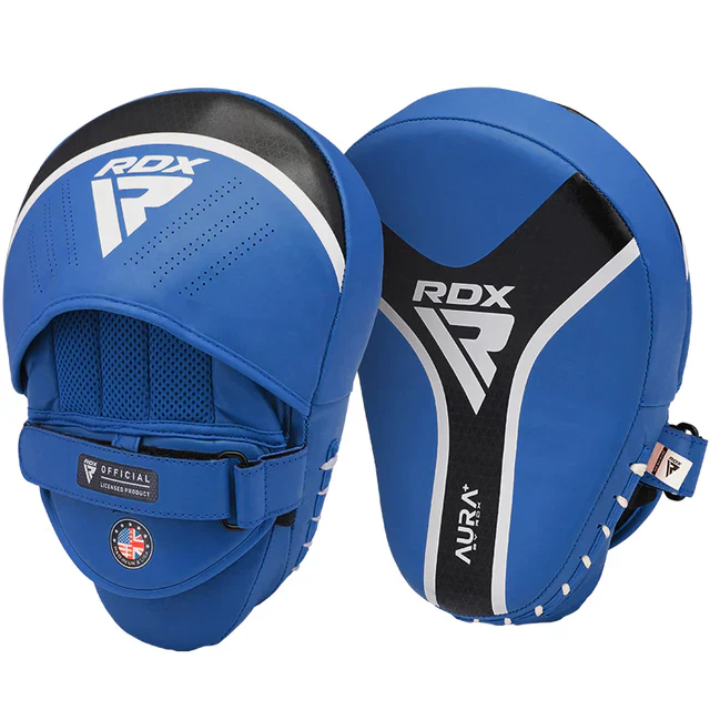 Guantoni da boxe RDX T17 Aura Plus con set di protezioni - Image 8